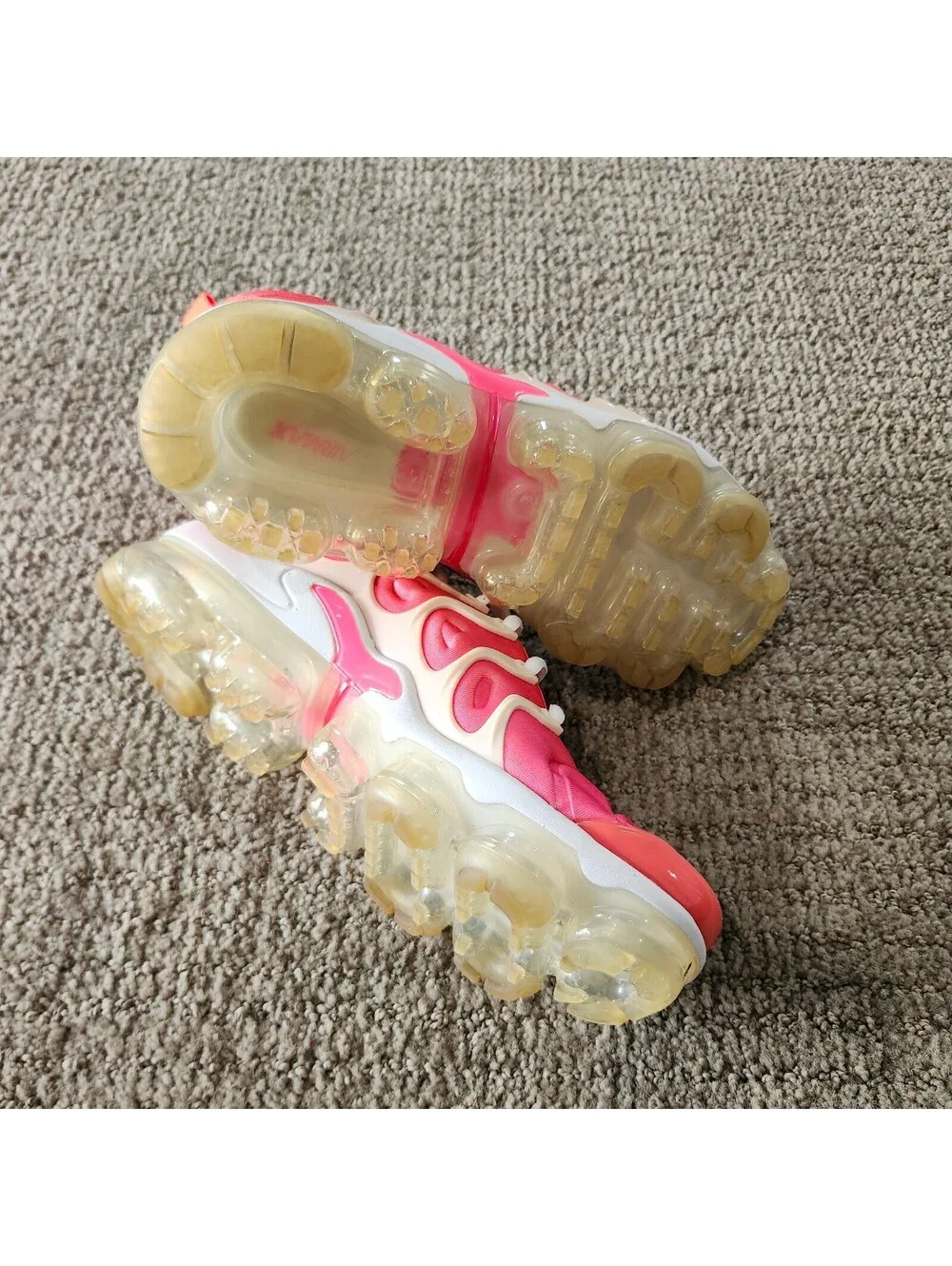 Nike Air VaporMax Plus Women's Running Shoes Size 7 Pink Coral
